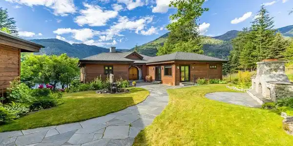 55 La Vita Bella Lane