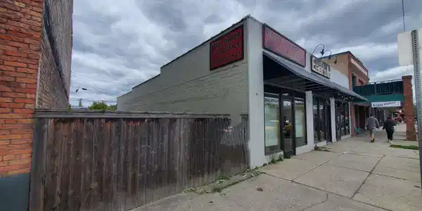 103 N 1st Ave