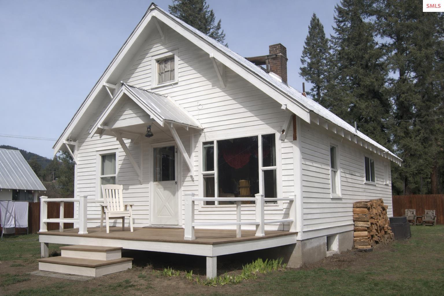 Image 1: Adorable 1938 Cottage