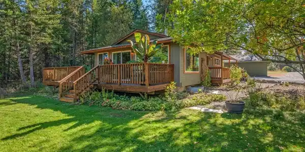 157 Blackthorn Rd