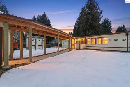210 Walker Way