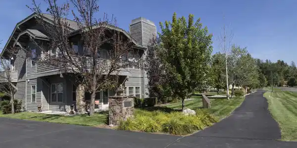 503 Guthrie Pl unit 103