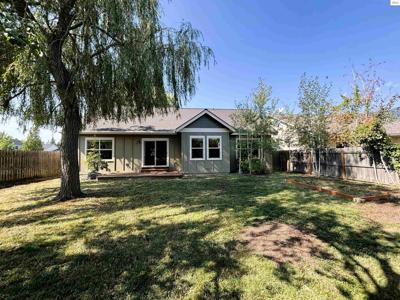 1126 Elderberry