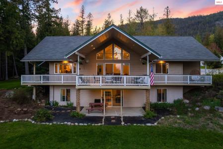 244 Leisure Ln
