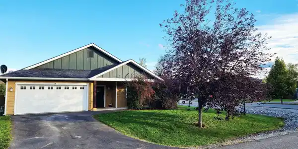 81 Kuskanook Rd