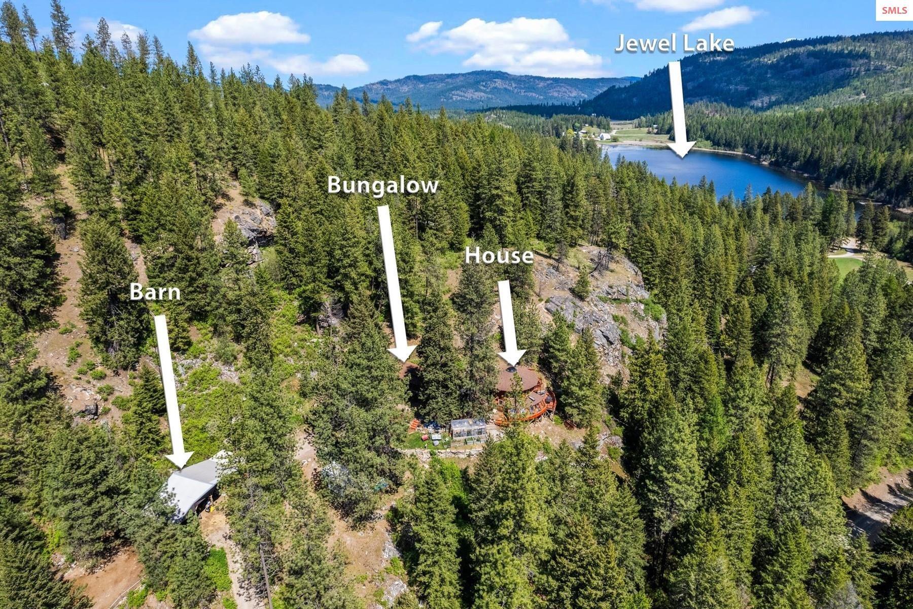 Image 1: Close to Jewel Lake & borders public land