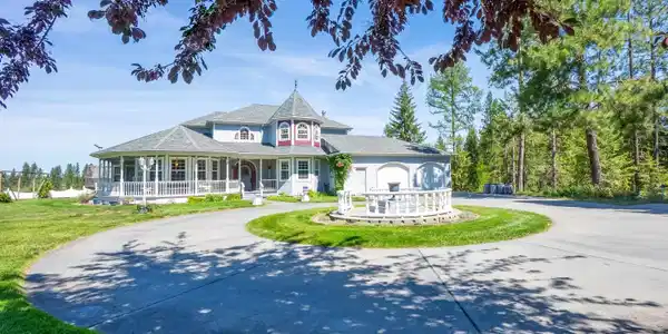 222 Nighthawk Rd