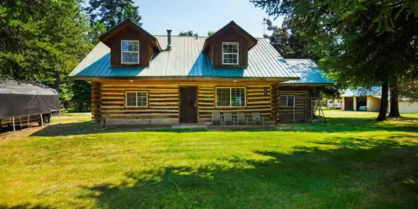206 Artisan Way
