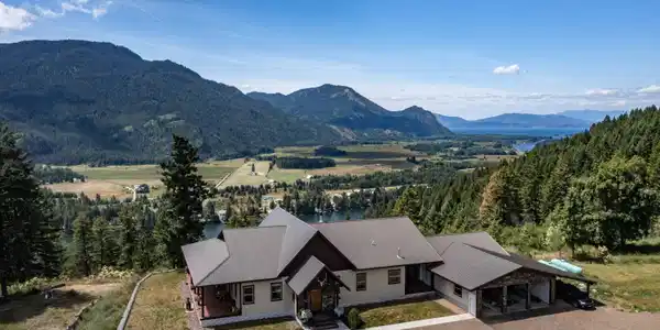 1010 McQuade Gulch
