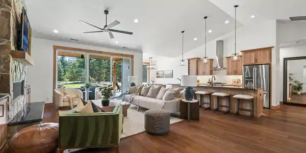 201 Osprey Ln