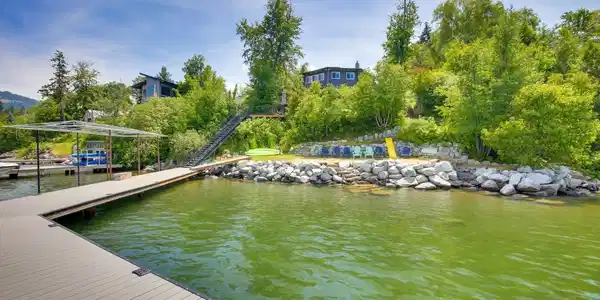 423/431 Lakeshore Drive