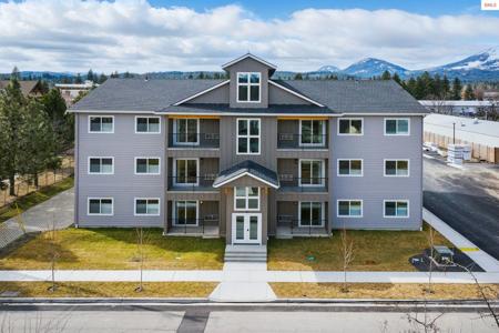 424 Olive Ave #101