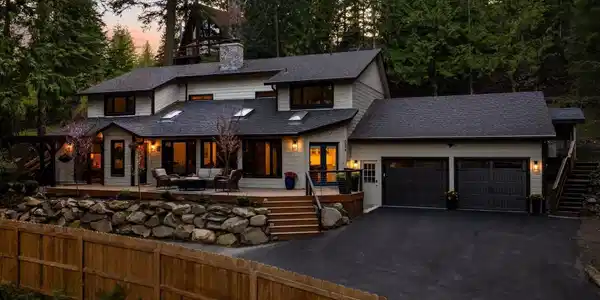 5884 E Hayden Lake Rd