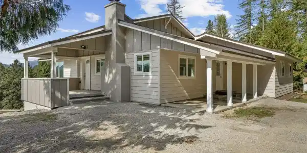 45 Floral Way