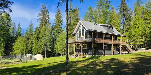 289 Providence Lake Loop