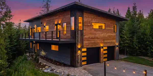 211 Daybreak Dr