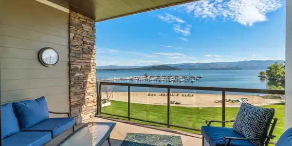 402 Sandpoint Ave #222