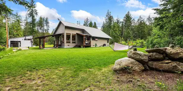 320 Coyote Creek Lane