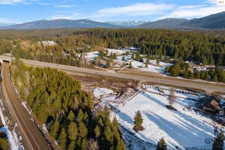 464838 Highway 95