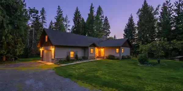 1196 Gold Creek Rd