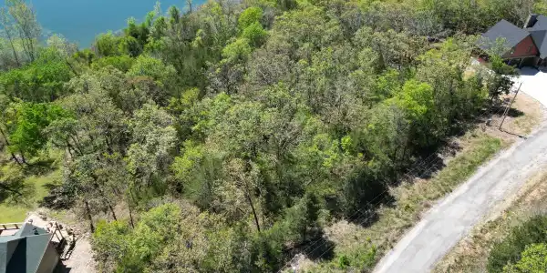 Lot 16 Eagles Bluff