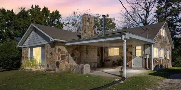 Image 3