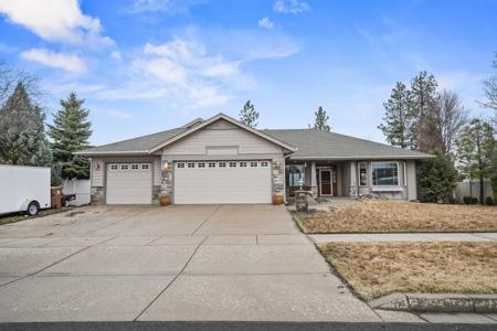 6704 W Iroquois Dr