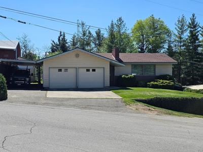 960 E Astor Ave