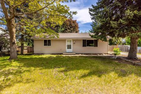 5006 N Mitchell Dr