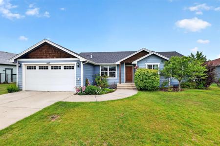 607 N High Desert Dr
