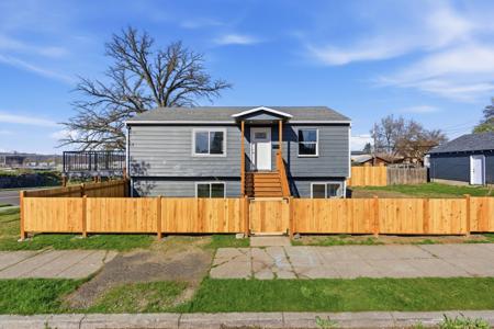 1511 N Walnut St
