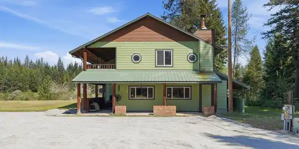 220 Garden Ln