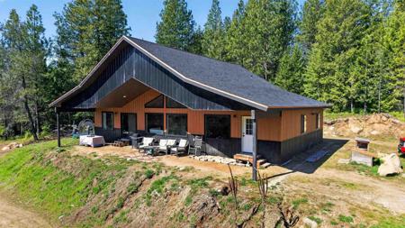 169 Royal Ln