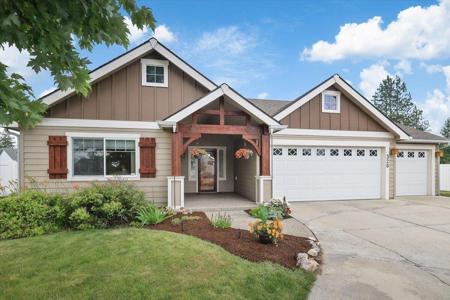 320 N Helstrom Dr