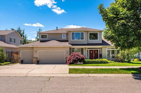 615 N Homestead Dr