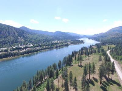 x S OF HWY W 200 Hwy