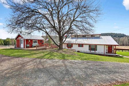 131 Country Ln