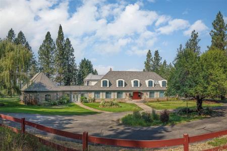 6320 Verona Ln