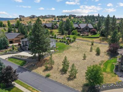 21824 E Mullan Ln