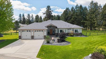 1308 E Chelan Ct