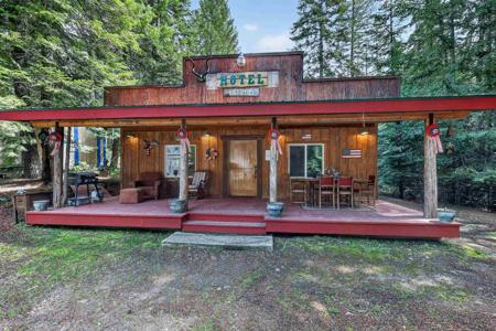 1082 Balcom Rd