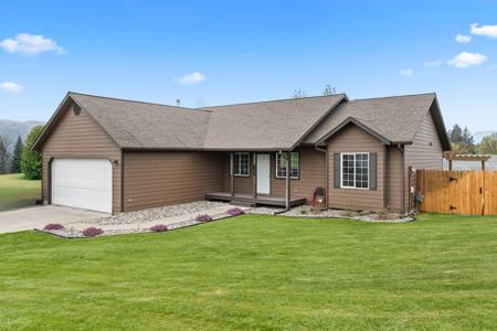1350 Narcissus Ct