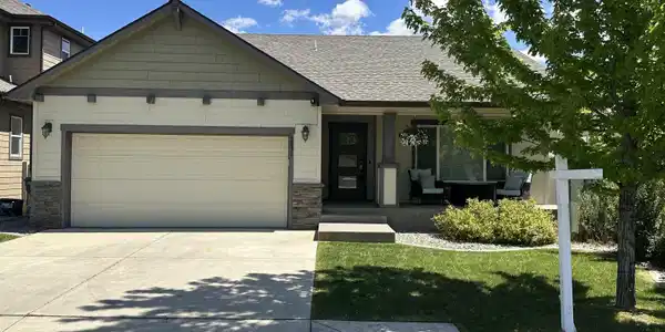 6831 S Blackwing Ct