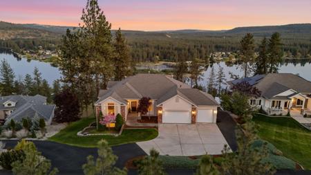 10599 W Lakeside Ln