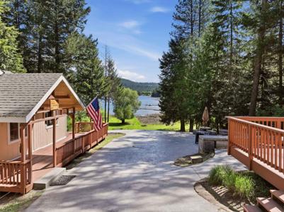 4090 Tamarack Bay Rd