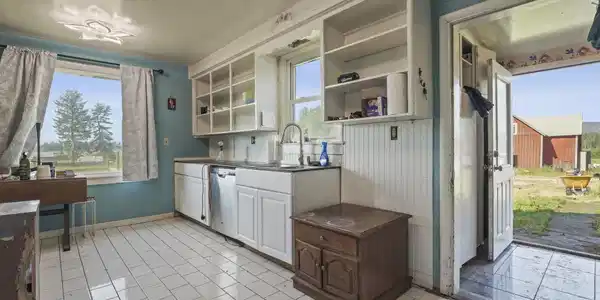 Image 4 Image 4