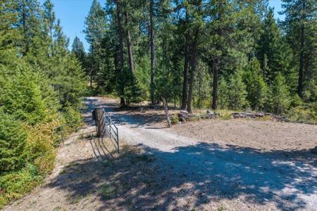 42484 Mt Moriah Way