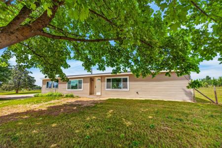10215 E Day Mt Spokane Rd