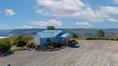 24 Cielo Cir