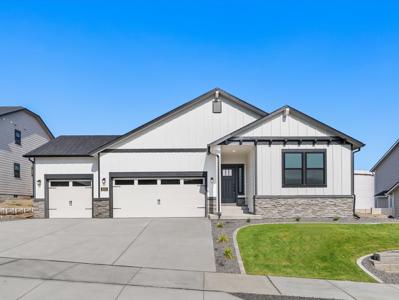 18121 E Barclay Ct